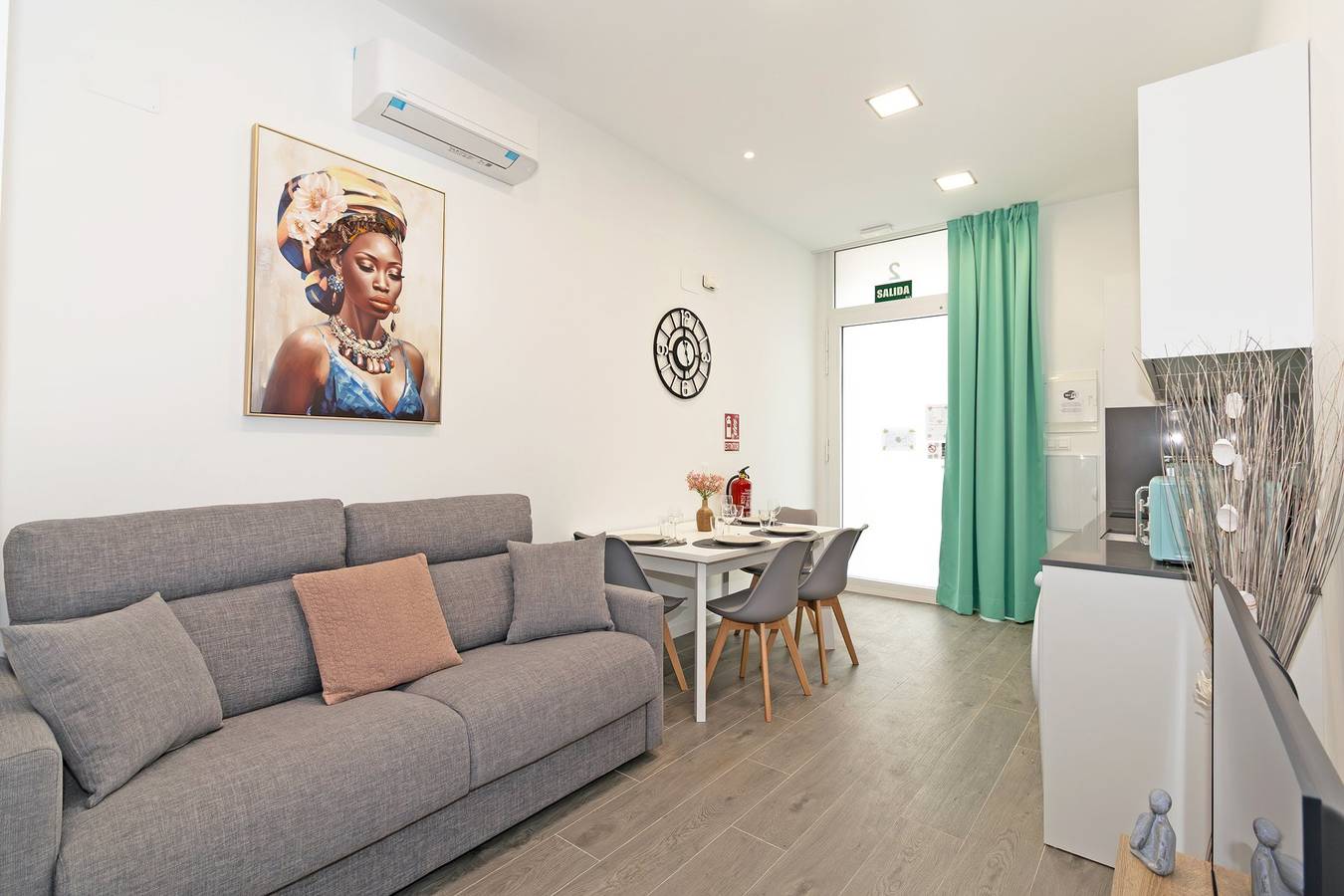 Apartamento entero, Guestready - Amplio Piso cerca de la Marina in Valencia, Costa de Valencia