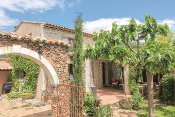 Gîte pour 6 personnes à Vinezac