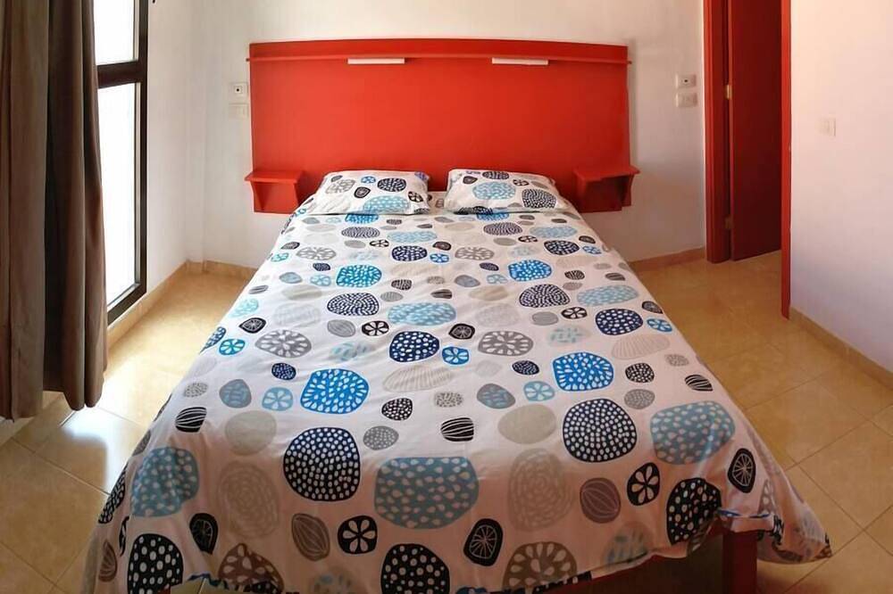 Apartamento entero, Piso moderno de 3 habitaciones en Playa San Juan in Playa de San Juan Tenerife, Guía de Isora