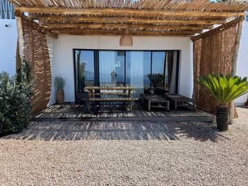 Maison d’hôte pour 4 personnes, avec jardin ainsi que terrasse et vue à Albitreccia