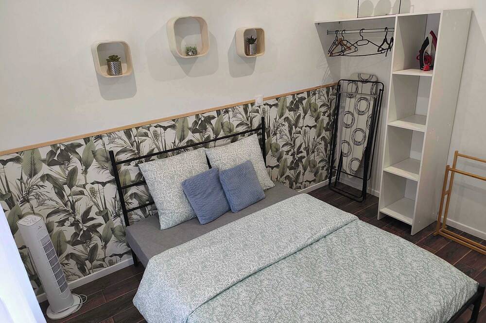 Ganze Wohnung, Apartment with Parking in Charleville-Mézières in Charleville-Mézières, Ardennen