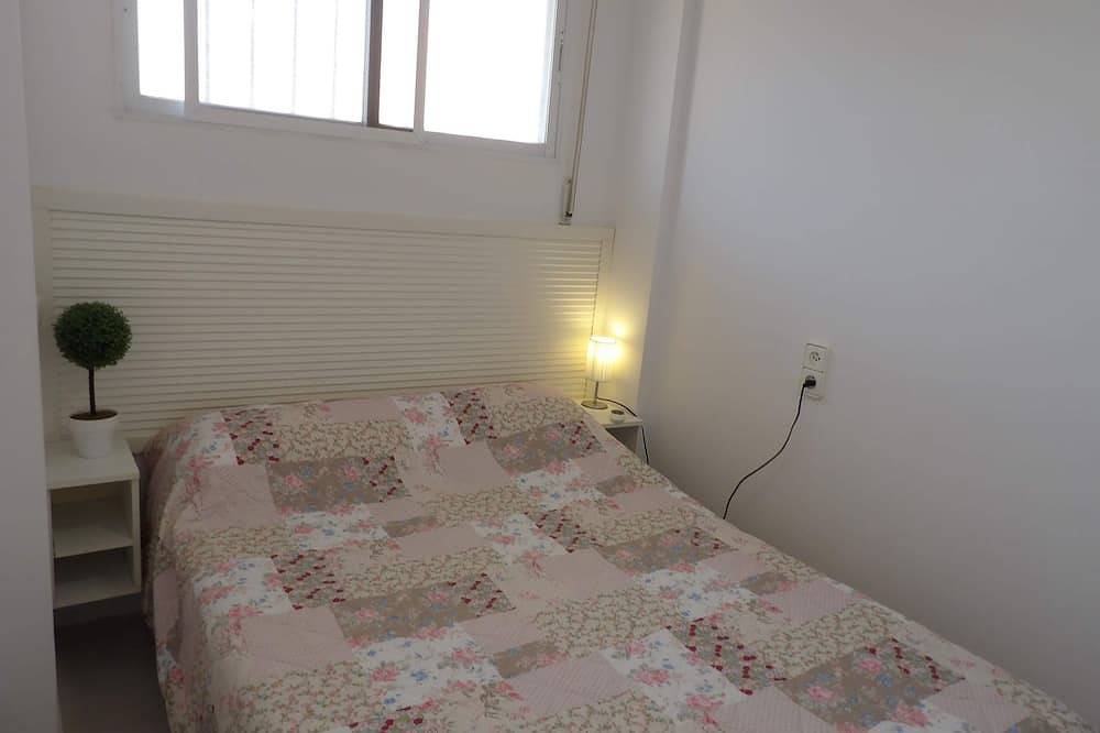 Entire apartment, 1 bedroom apartment Sea views.  Aire Acond terrace, Wifi, flat Tv, renovated in Santiago Bernabeu, Santa Pola