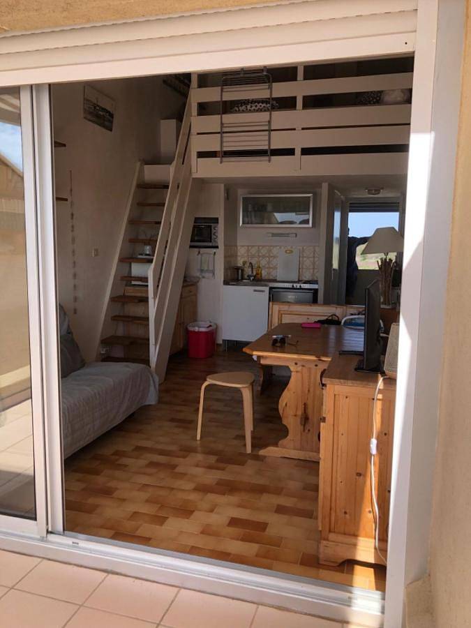 Gîte pour 3 personnes, avec vue et terrasse dans la Tamarissière - 2