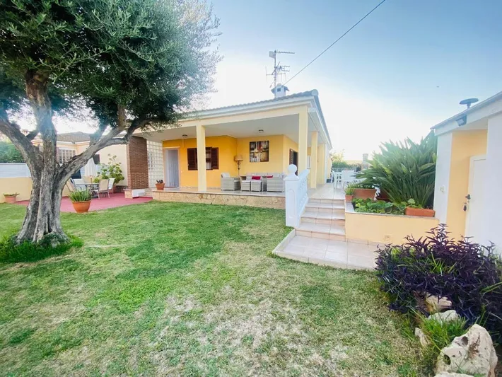 Chalet para 6 personas, con jardín y piscina, Se admiten mascotas - 1