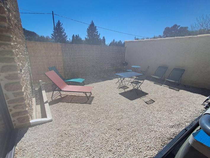 Appartamento intero, Appartamento 'Chez Vero & David - Piscina' con Piscina Privata, Wi-Fi e Aria Condizionata in Suze-la-Rousse, Nyons e dintorni