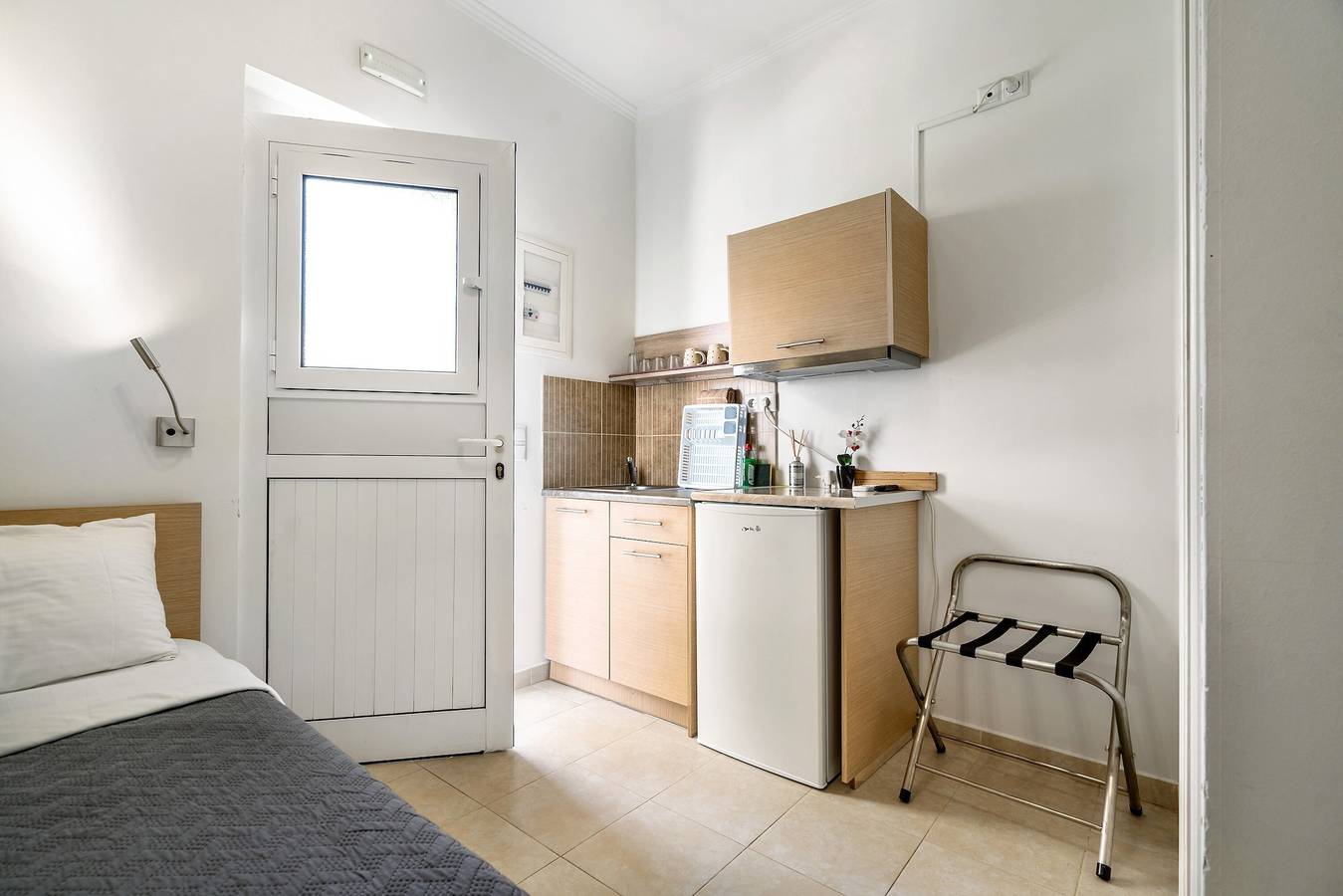 Entire studio, Studio 'With Terrace' with Shared Pool, Wi-Fi and Air Conditioning in Nydri, Greece