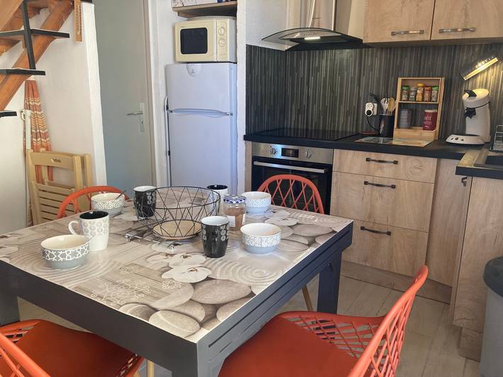 Chalet pour 6 personnes, avec terrasse à Gruissan