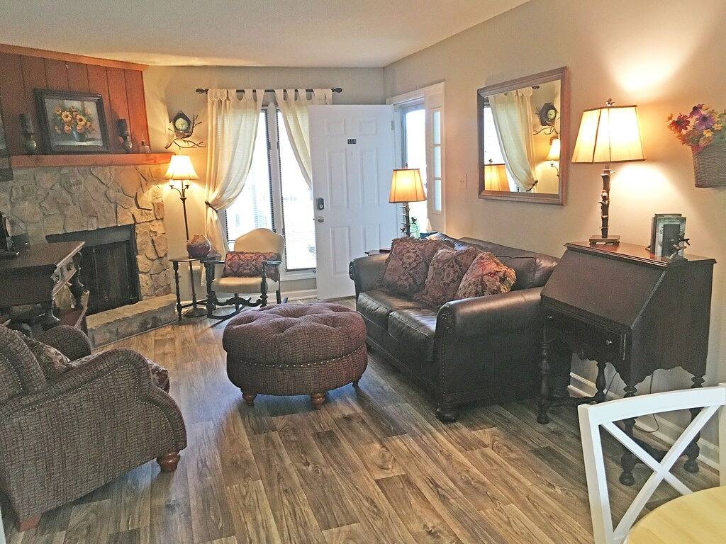 Ganze Wohnung, 1st Floor Condo im Herzen von Blowing Rock in Blue Ridge Parkway, Blowing Rock