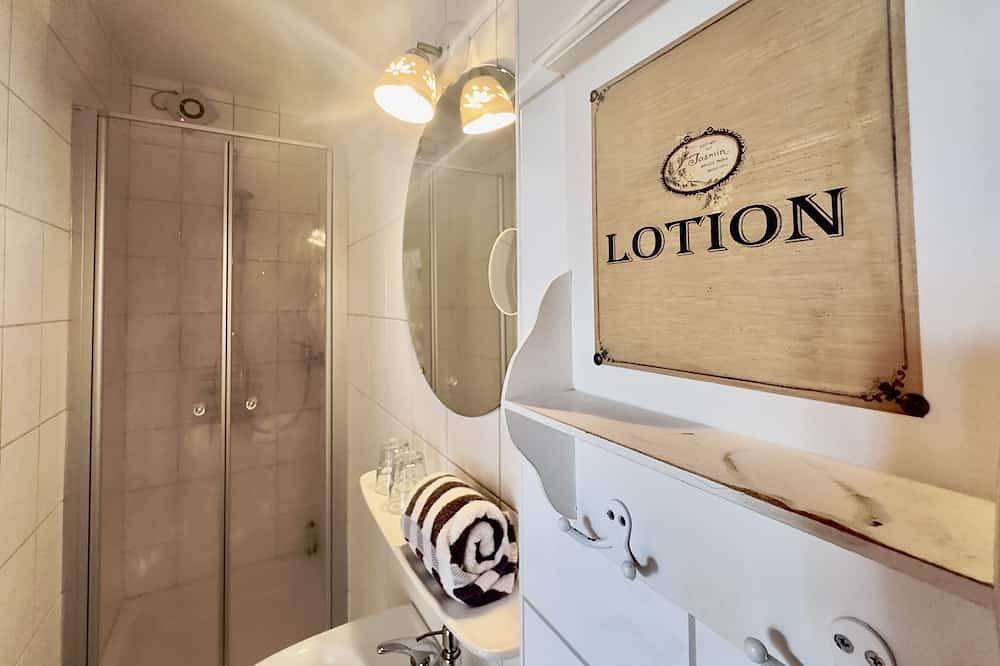 Ganze Wohnung, Romantisches Apartment Melkkammer: 45qm im Grünen, Terrasse & Garten 2 Personen in Altharlingersiel, Neuharlingersiel