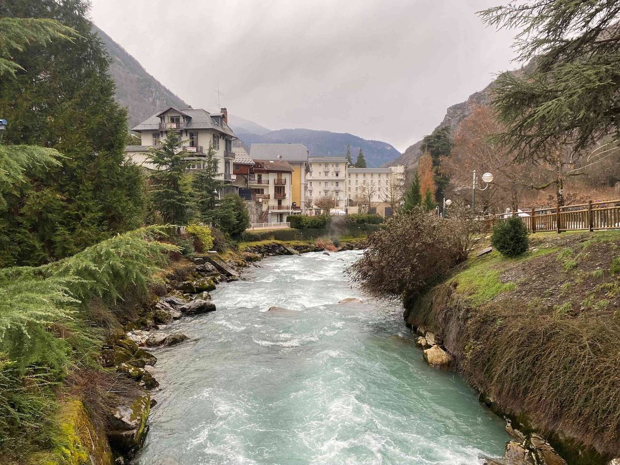 Appartement entier, Appartement "La Source" avec vue sur la montagne, balcon et Wi-Fi in Brides-les-Bains, Les Trois Vallées