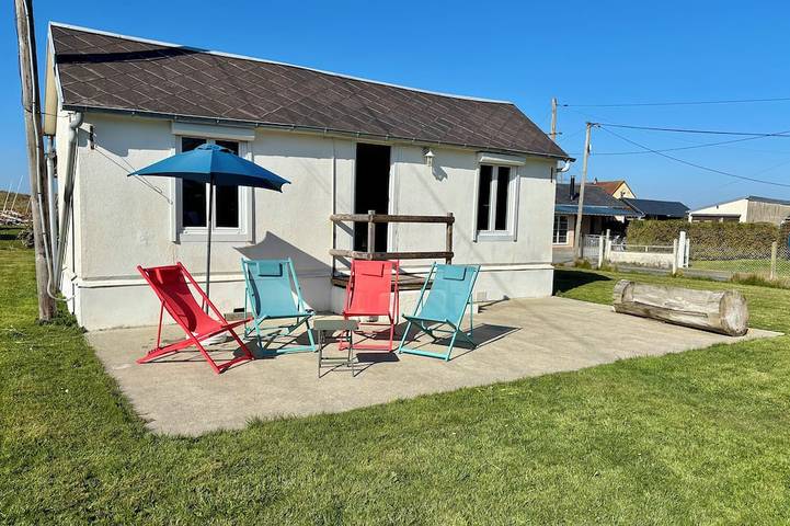 Location de vacances pour 6 personnes, avec Balcon/Terrasse ainsi que Terrasse et Jardin à Asnelles