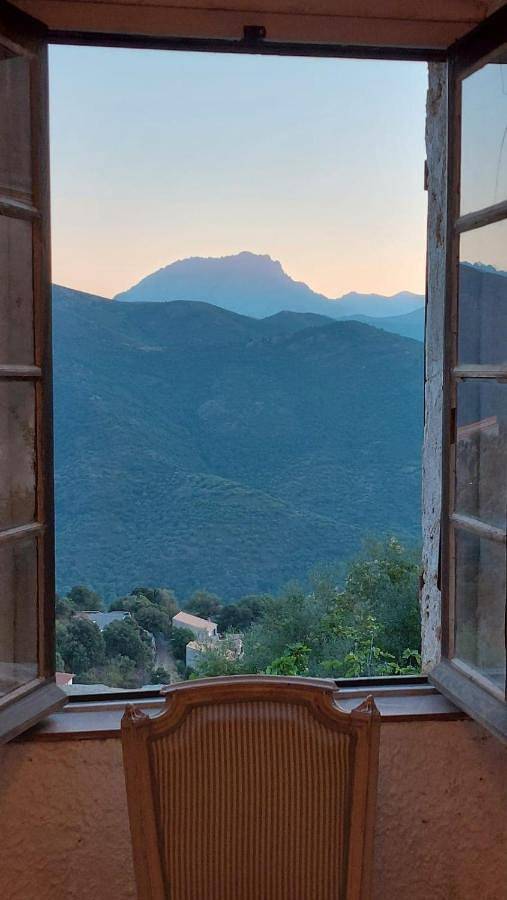 Gîte pour 4 personnes, avec vue et terrasse, animaux acceptés à Lama - 4
