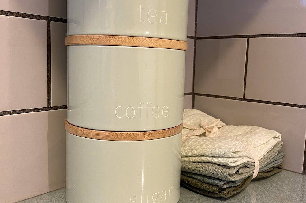 Entire apartment, Cosy apartment near Bluewater Shopping Centre. Pet Friendly! in Swanscombe and Greenhithe, Dartford