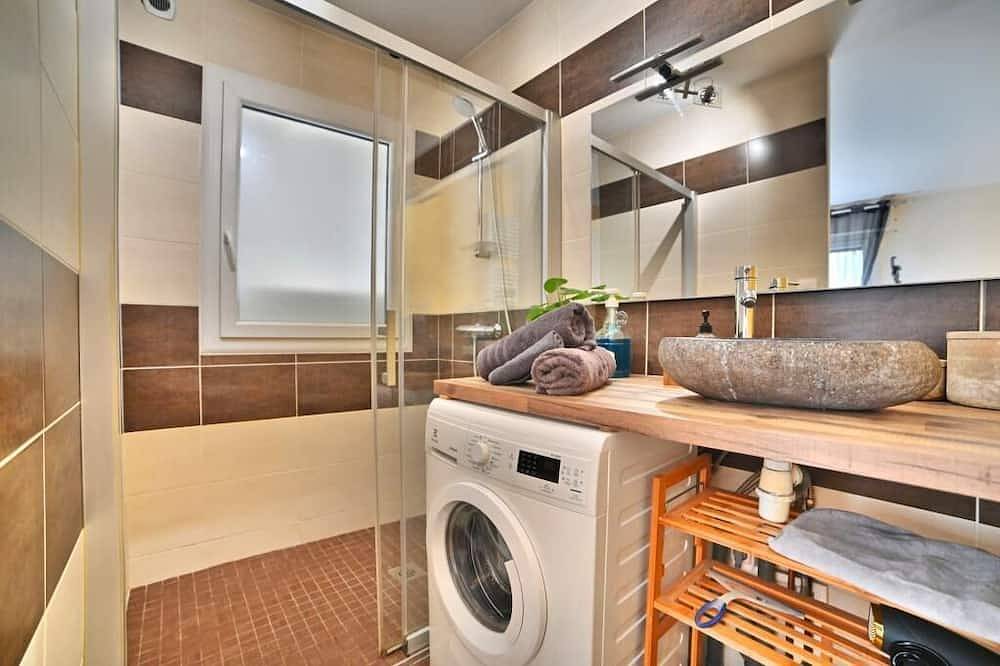 Entire apartment, Dolce Vita - Hypercentre, 4K Tv, Fibre, Netflix in Saintes, Saintes region