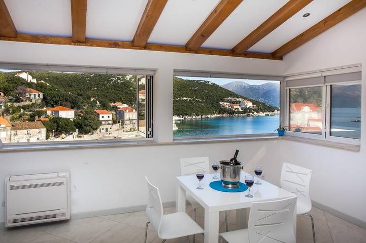 Ganze Wohnung, Ferienwohnung für 4 Personen mit Meerblick in Grad Dubrovnik, Dubrovnik-Neretva