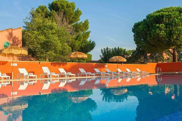 Maison de vacances pour 6 personnes, avec jardin ainsi que terrasse et piscine