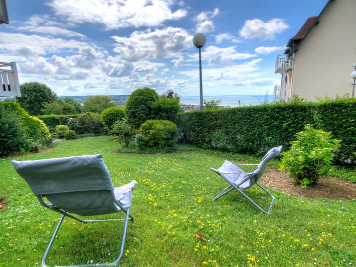 Gîte pour 4 personnes, avec terrasse et vue à Blonville-sur-Mer - 2