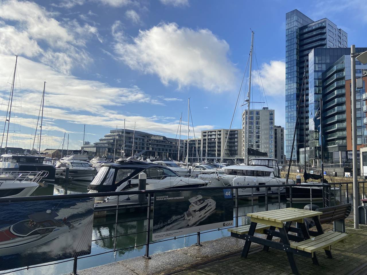 Ganze Ferienwohnung, 2 bedroom near ocean village Marina port apartment in Ocean Village, Southampton