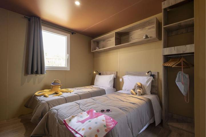 Mobil home pour 4 personnes, avec piscine ainsi que terrasse et jardin, adapté aux familles à Saint-Crépin-et-Carlucet - 4