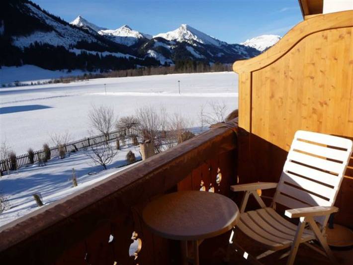 Ferienwohnung für 4 Personen, mit Sauna und Ausblick sowie Garten in Tannheim (Tirol) - 3