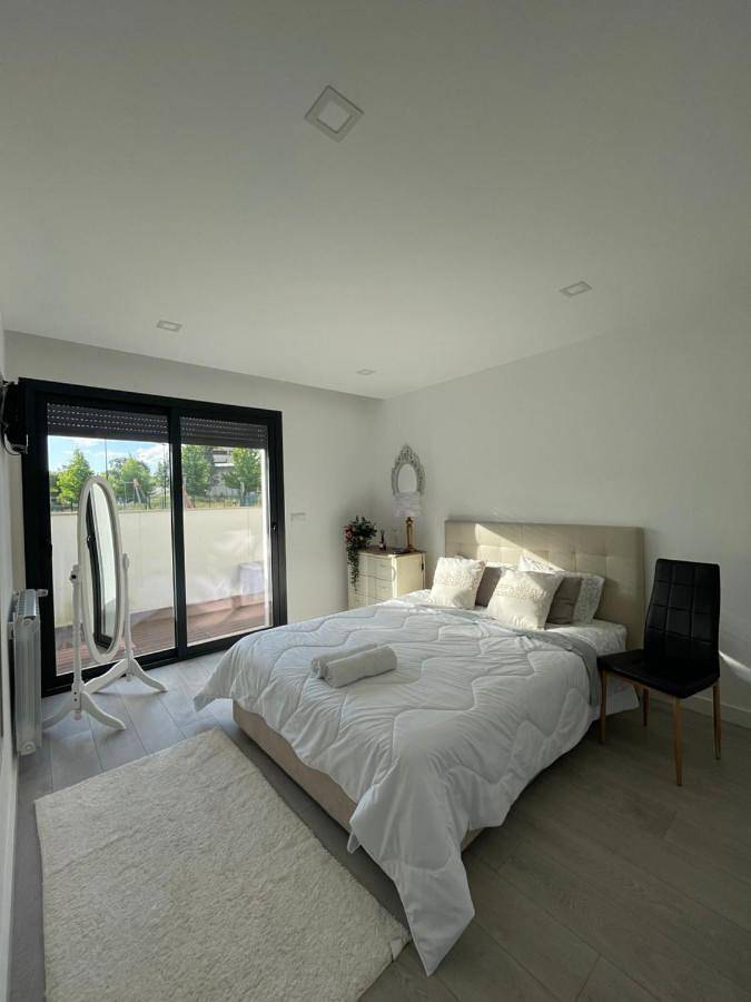 Apartamento de férias inteiro, Quarto Privado em Alojamento Local perto do Rio Vez em Arcos de Valdevez in Praia Fluvial da Valeta, Arcos de Valdevez (cidade)