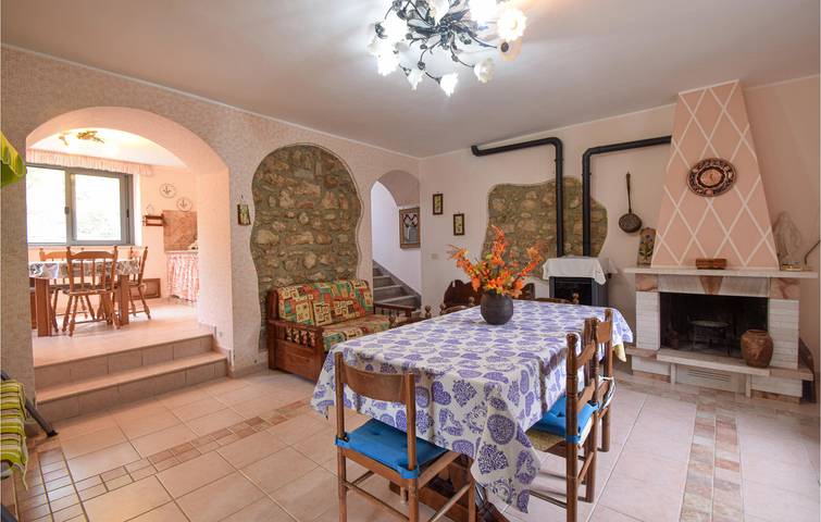 Acogedor apartamento cerca de Campodimele - Aparcamiento, TV, cocina in Campodimele, Provincia de Latina
