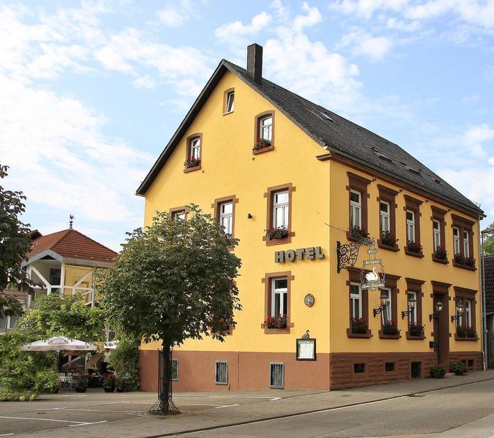 Hotel für 2 Personen, mit Terrasse in Waldfischbach-Burgalben