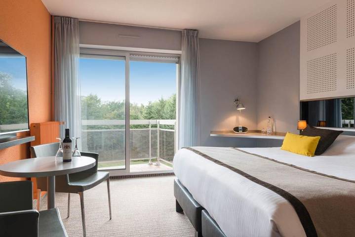 Hôtel pour 2 personnes, avec Terrasse et Jacuzzi ainsi que Jardin et Piscine à Molsheim