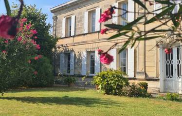 Gîte pour 6 personnes, avec jardin à Cubnezais