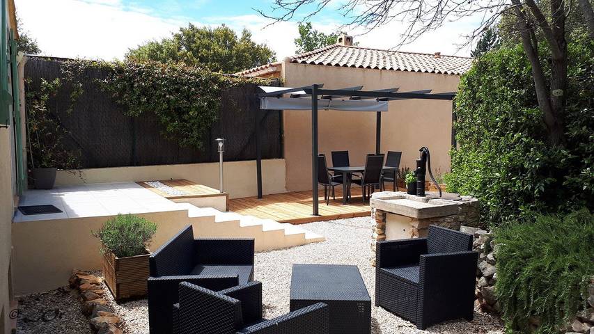 Gîte pour 4 personnes, avec jardin ainsi que piscine et terrasse dans le Var - 3