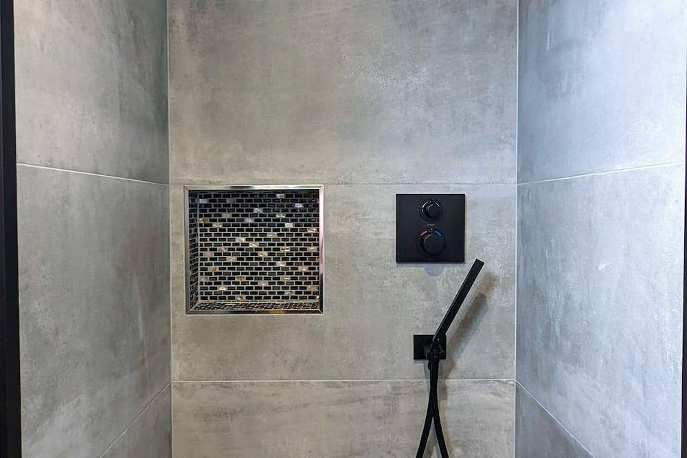 45 m² Hausboot mit 40 m² großer Dachterrasse, modern eingerichtet. Siehe Fotos! in Wangermeer, Wangerland