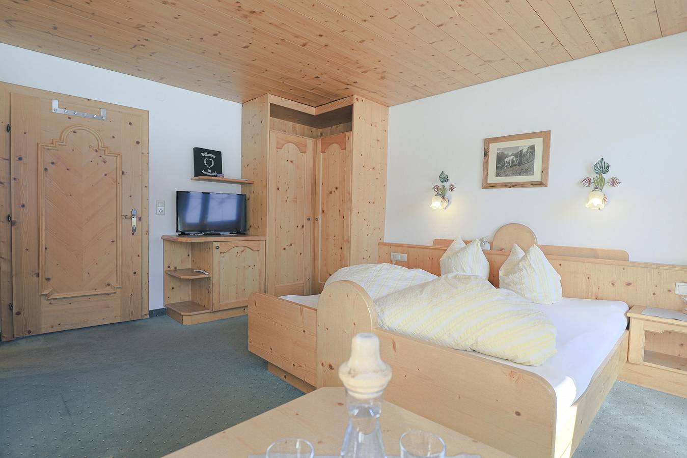 Vogelnest in Stubaier Alpen, Neustift im Stubaital