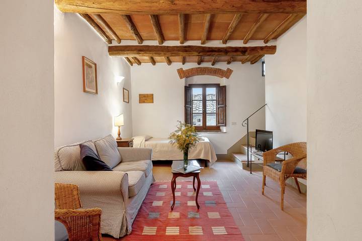 Agriturismo per 5 persone, con idromassaggio e giardino, adatto a famiglie con bambini a Bagno a Ripoli