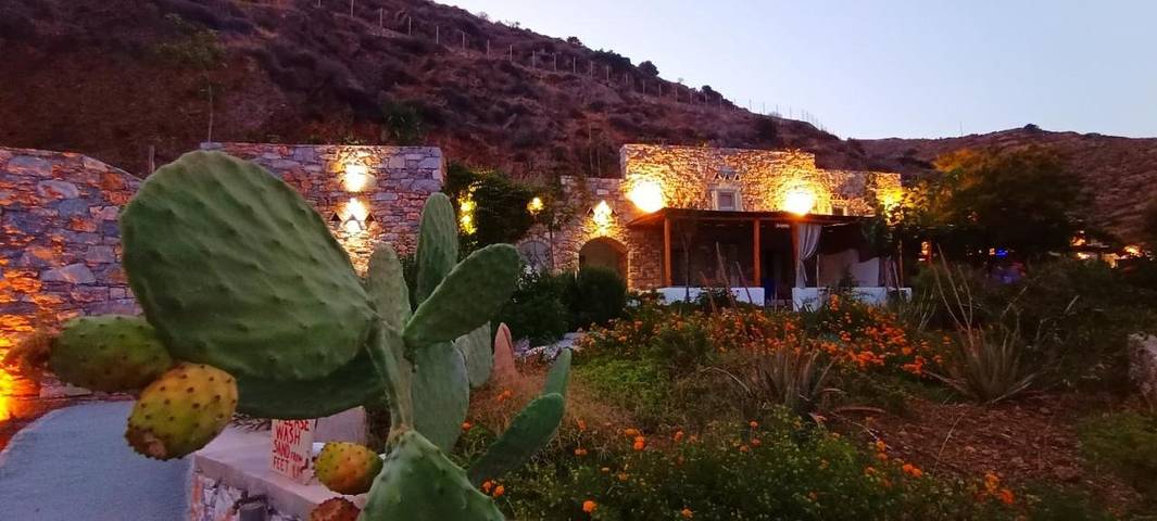 Maison d’hôte pour 2 personnes, avec piscine ainsi que vue et jardin dans Amorgos - 2