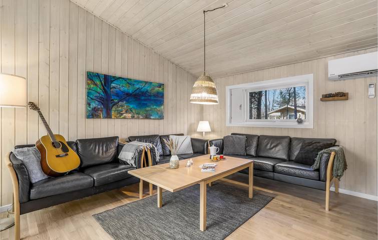 Ferienhaus für 10 Personen, mit Garten und Terrasse sowie Sauna und Whirlpool auf Bornholm - 4