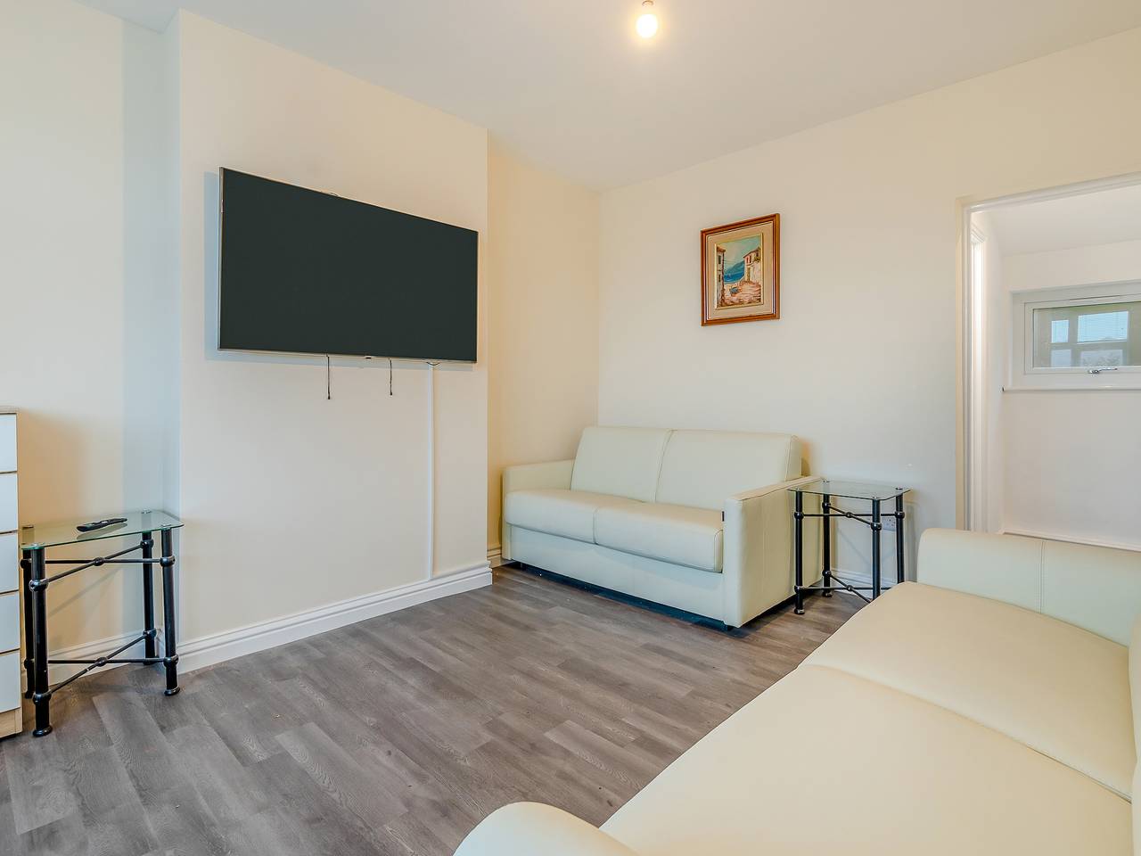 Homeleigh in Stroud, Gloucestershire