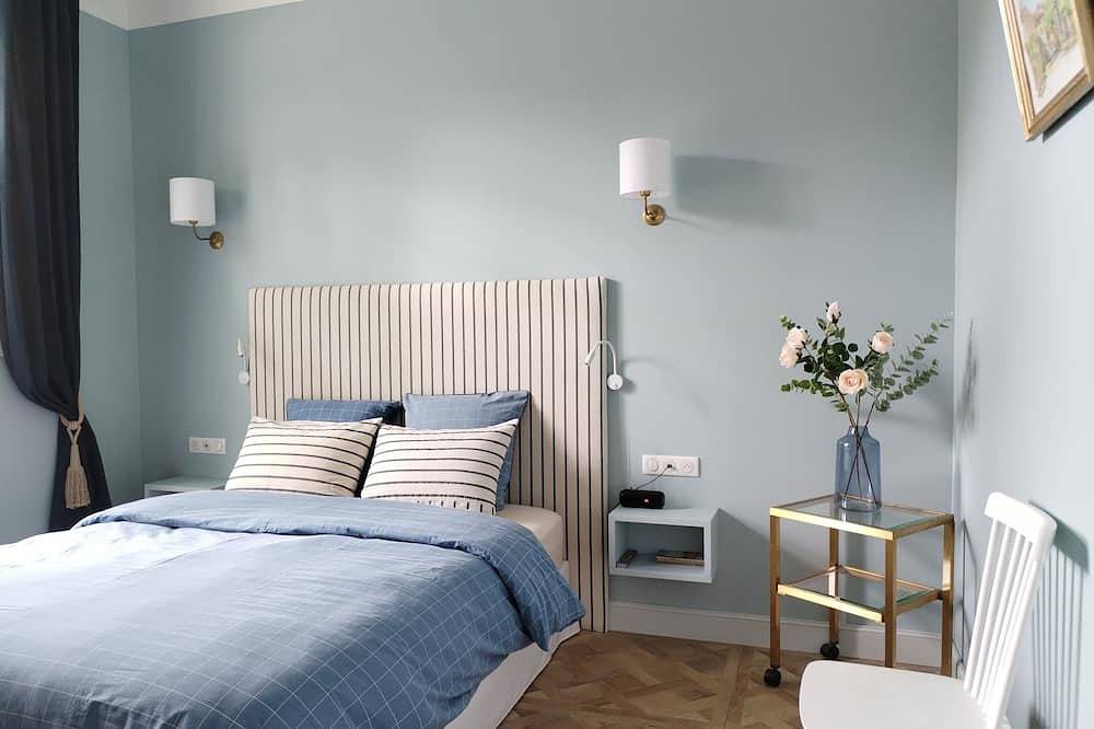 The 4* Summer Pavilion - elegant and bright in Saint-Alban-Auriolles, Ardèche