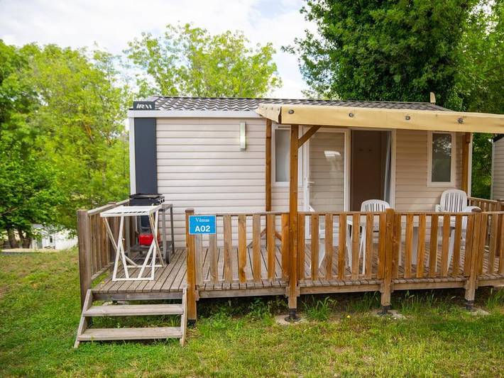 Camping pour 4 personnes, avec Bassin pour enfant dans Massif de l'Esterel