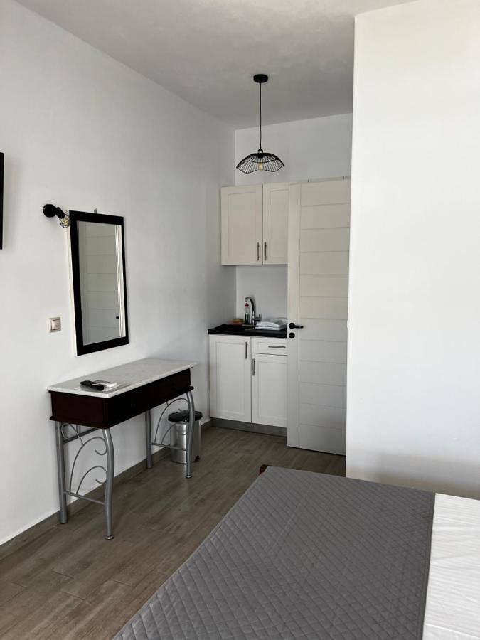 Triple Room with Sea View in Agia Anna, Naxos