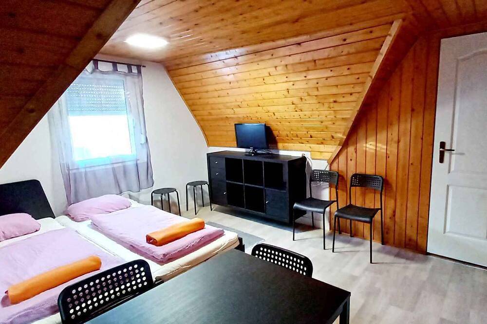 Ferienhaus mit Terrasse und Wlan in der Nähe vom Balaton in Zamardi, Siófok und Umgebung