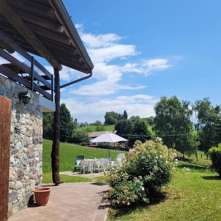 Casa vacanza per 6 persone, con giardino e panorama, con animali domestici a Lovere