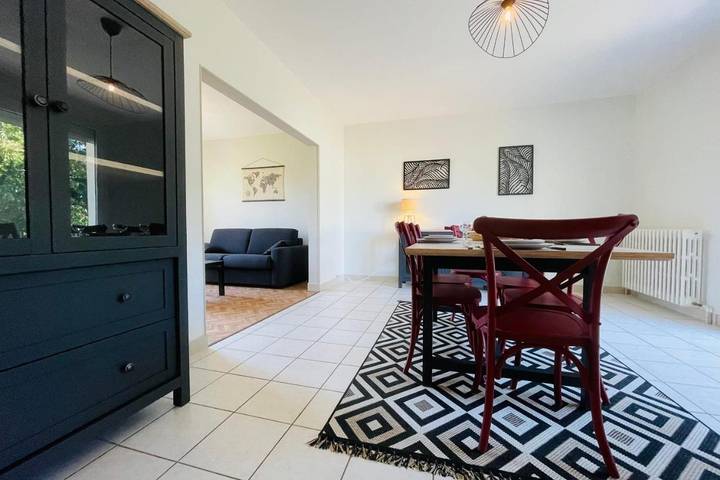 Location de vacances pour 6 personnes, avec terrasse et jardin à Chambray-lès-Tours - 2