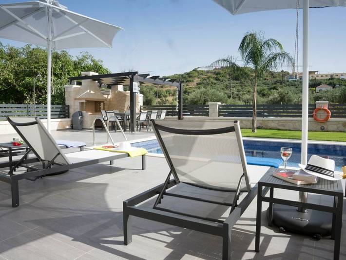 Location de vacances pour 8 personnes, avec sauna et jardin ainsi que piscine et balcon dans Almirida - 3