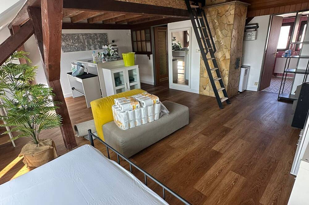 Entire apartment, Top floor apartment near the old town & Nuremberg trade fair in Nuremberg, Franconia