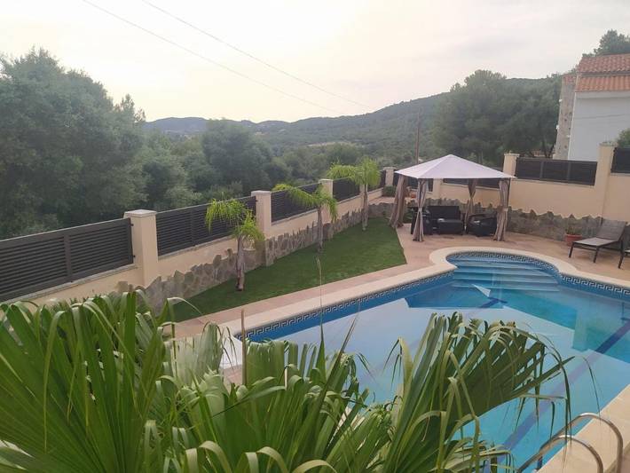 Casa rural para 8 personas, con Balcón y Terraza además de Jardín y Piscina en Vendrell - 2