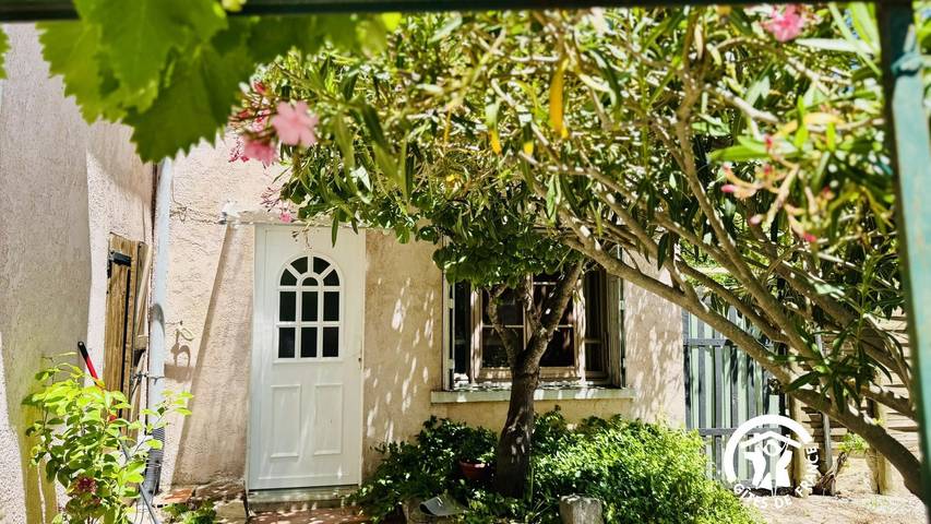 Gîte pour 5 personnes, avec jardin à Montredon-des-Corbières
