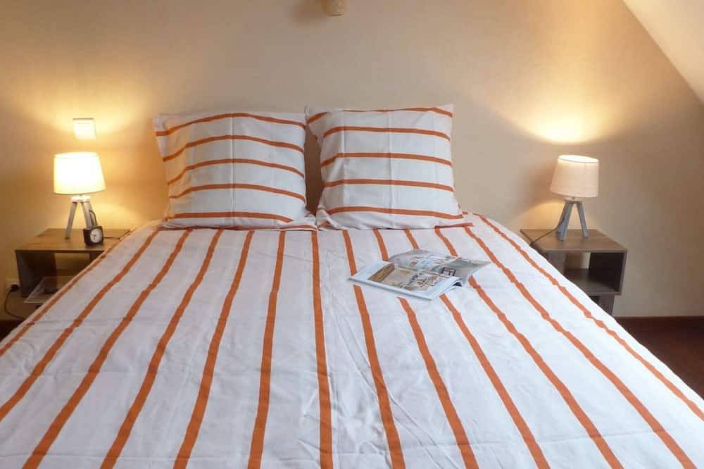 Charming village house near the Bono river in Plougoumelen, Côte des Mégalithes