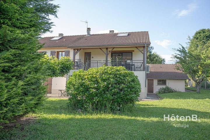 Gîte pour 10 personnes, avec jardin à Panazol - 3