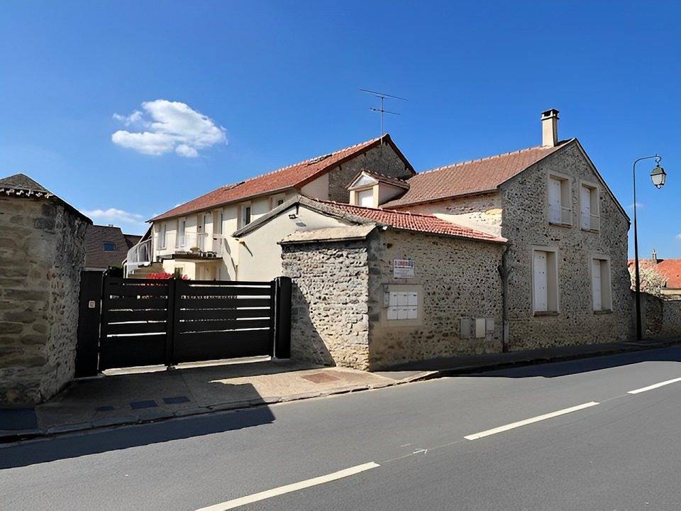 Appartement Les Tournesols près de Massy, Evry in Chauffour-lès-Étréchy, Essonne