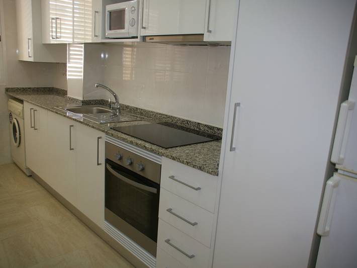 Gîte pour 4 personnes, avec piscine ainsi que jardin et terrasse, animaux acceptés à Benicasim - 4